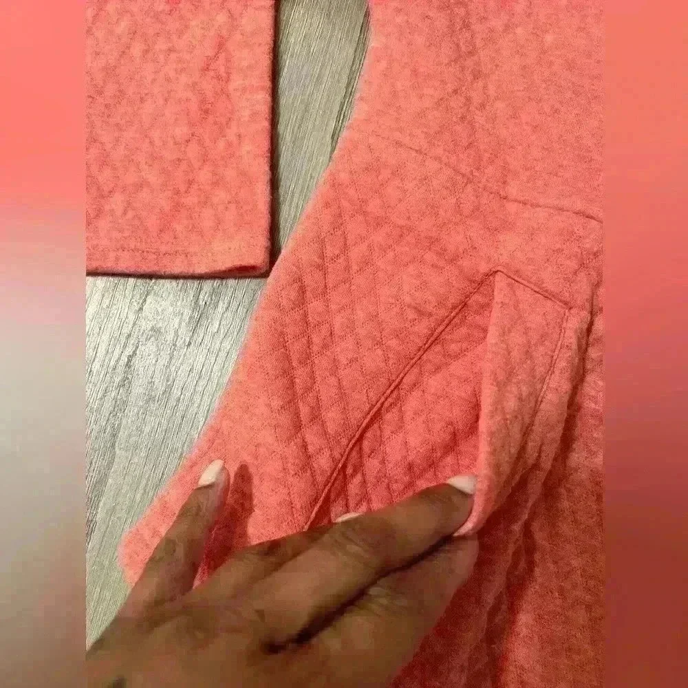 Eddie Bauer Salmon Color Pull Over Sweater Size M (#146) - Picture 5 of 7